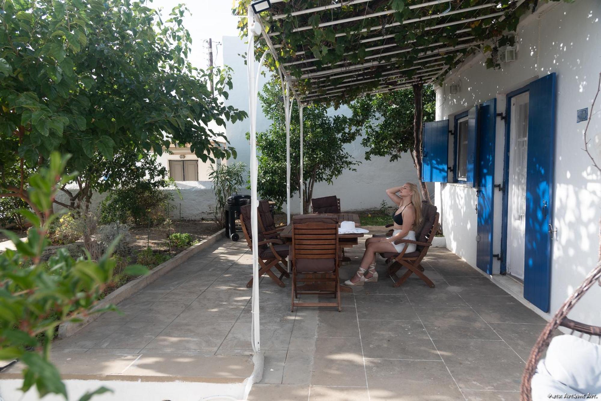 Villa Alexandra Exámbela Exterior photo